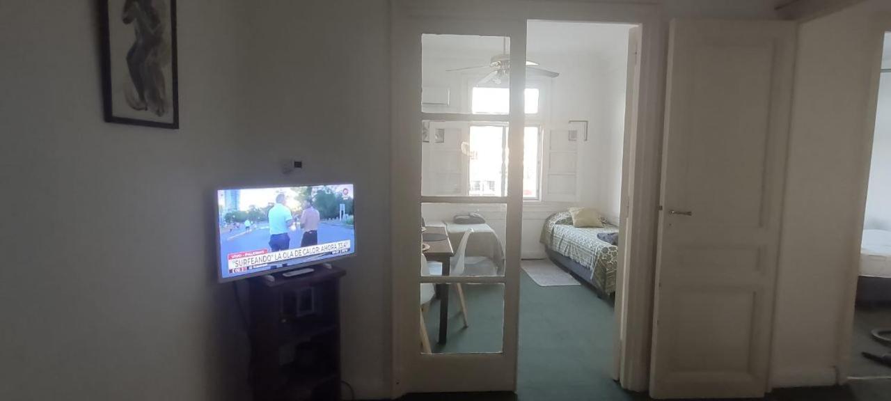 Amplio, Tranquilo Y Muy Luminoso Departamento De 3 Ambientes A Metros Del Obelisco Y Del Teatro Colon Apartment Buenos Aires Luaran gambar