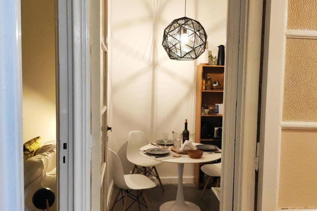 Amplio, Tranquilo Y Muy Luminoso Departamento De 3 Ambientes A Metros Del Obelisco Y Del Teatro Colon Apartment Buenos Aires Luaran gambar